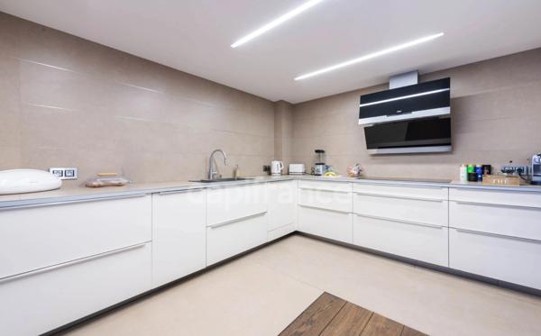 Maison à vendre 6 pièces COURBEVOIE (92)