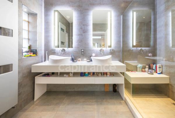 Maison à vendre 6 pièces COURBEVOIE (92)