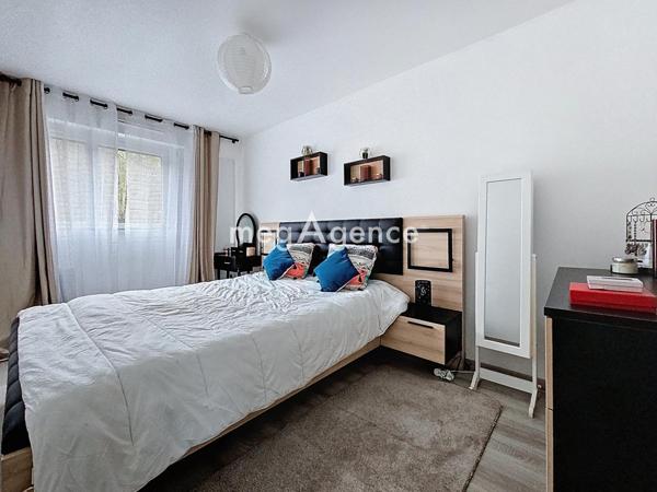 Appartement à FLINS-SUR-SEINE, 78410 - 5 pièces 91m²