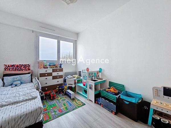 Appartement à FLINS-SUR-SEINE, 78410 - 5 pièces 91m²