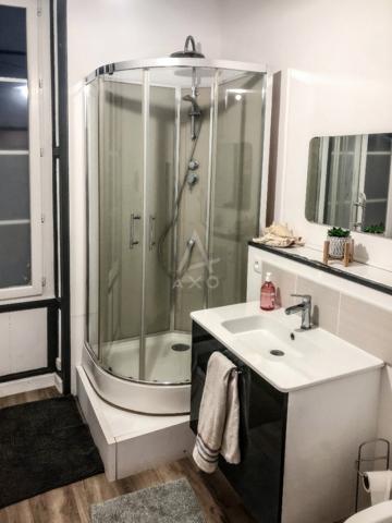 GRANDE MAISON DE VILLE 4/5 CHAMBRES + JARDIN