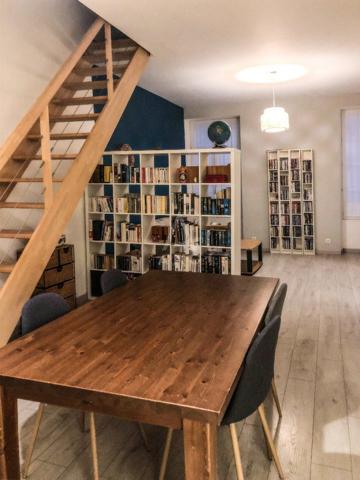 GRANDE MAISON DE VILLE 4/5 CHAMBRES + JARDIN