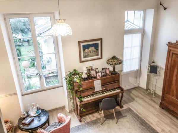 GRANDE MAISON DE VILLE 4/5 CHAMBRES + JARDIN