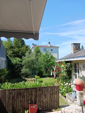 GRANDE MAISON DE VILLE 4/5 CHAMBRES + JARDIN