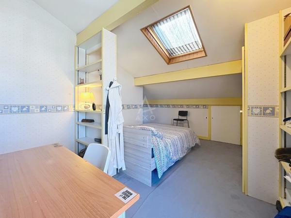 MONT-DE-MARSAN  MAISON TRADITIONNELLE AVEC PISCINE & PANNEAUX SOLAIRES  135 m²