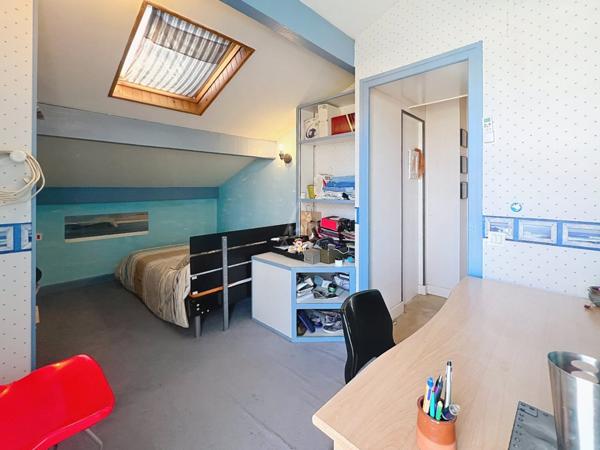 MONT-DE-MARSAN  MAISON TRADITIONNELLE AVEC PISCINE & PANNEAUX SOLAIRES  135 m²