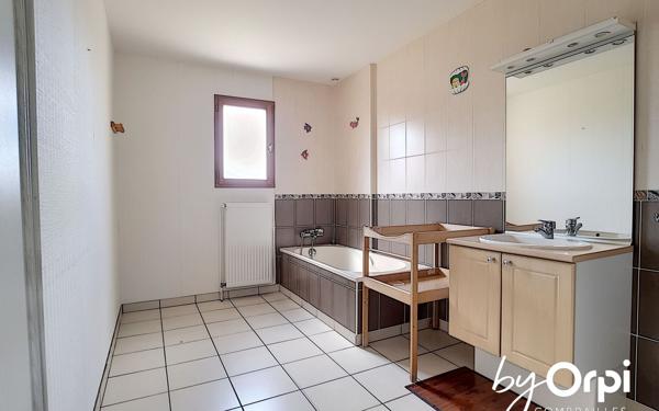 Maison à vendre    7 pièces • 166 m2 Pionsat