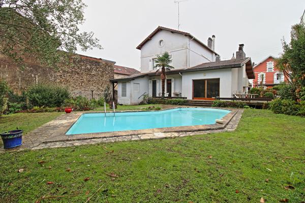Villa Dax 8 pièces 264 m2