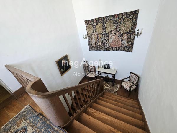 Maison à Surgères, 17700 - 10 pièces 292m²