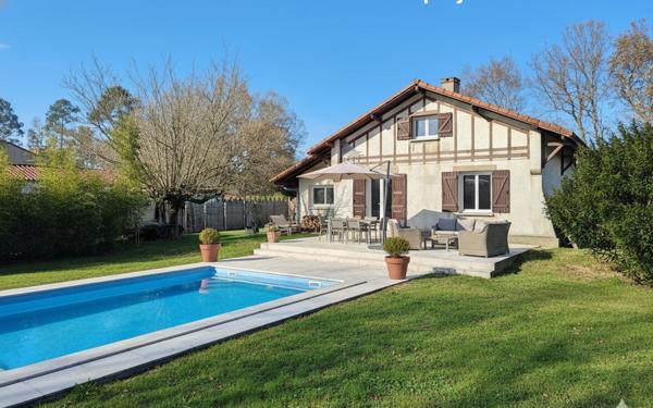 Maison à vendre    4 pièces •  Garrosse