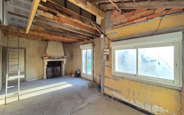 Maison à vendre    4 pièces •  Garrosse