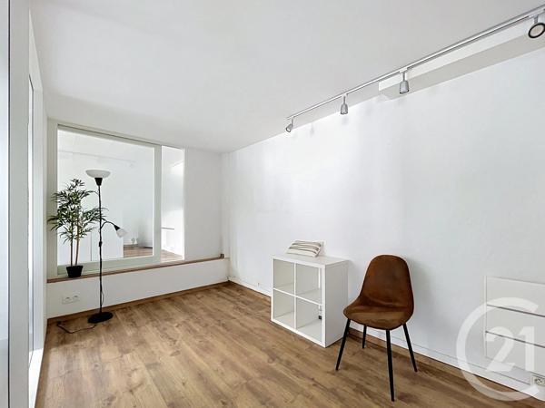 à vendre  64 m 2   REZE  - 44