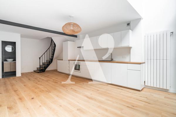 LOFT EN DUPLEX A USAGE MIXTE REFAIT A NEUF - 20è Arrondissement - Paris