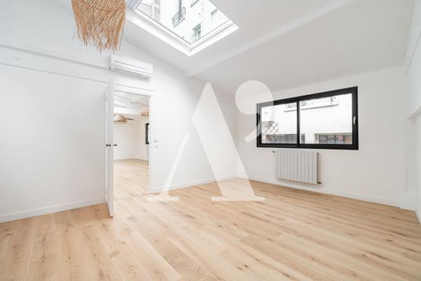 LOFT EN DUPLEX A USAGE MIXTE REFAIT A NEUF - 20è Arrondissement - Paris