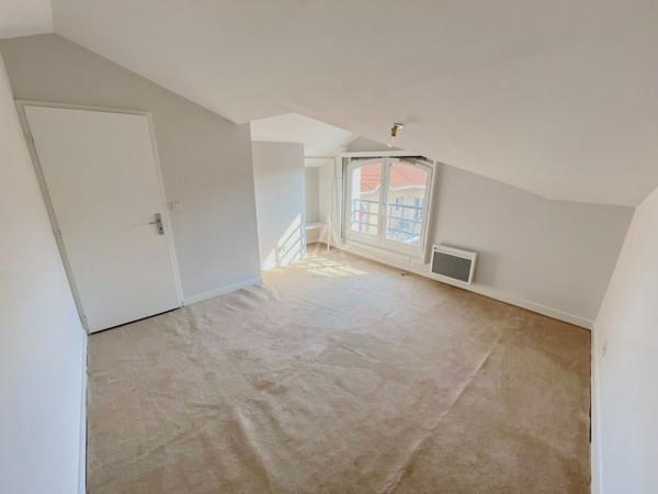 Appartement T3 en duplex  Au cur des Brouzils