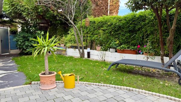 EXCLUSIVITÉ – Maison pleine de charme avec jardin, garage et confort moderne