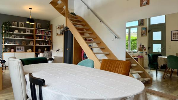 EXCLUSIVITÉ – Maison pleine de charme avec jardin, garage et confort moderne