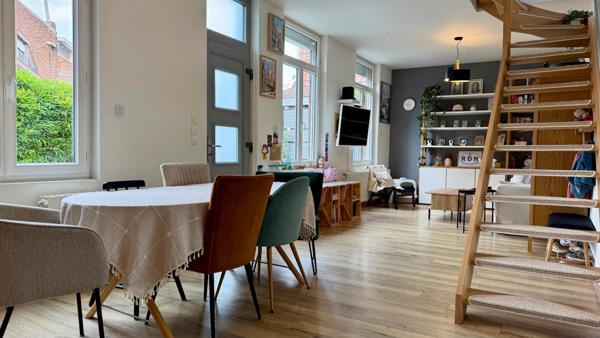 EXCLUSIVITÉ – Maison pleine de charme avec jardin, garage et confort moderne