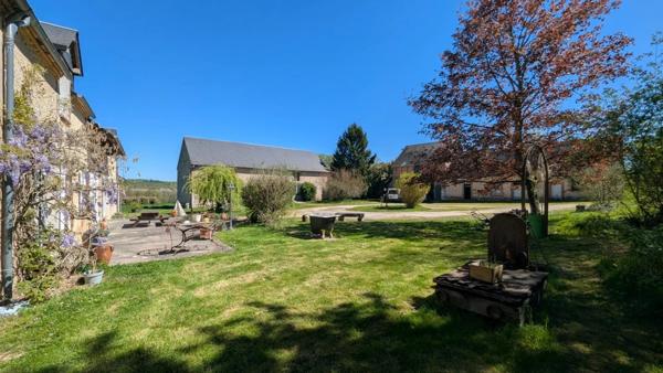 Vente Ferme 6 pièces 343 m2 à Aubigny-sur-Nère