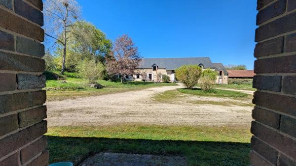 Vente Ferme 6 pièces 343 m2 à Aubigny-sur-Nère