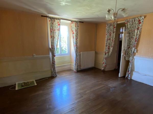 Corps de ferme en pierre 100 m2