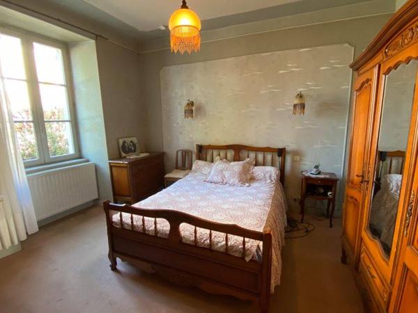 Corps de ferme en pierre 100 m2