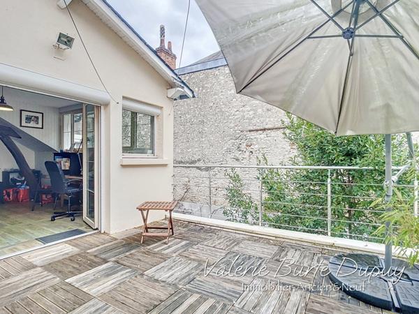 Maison à vendre 6 pièces 213m2 5 Chambres avec Jardin arborée ORLEANS (45)