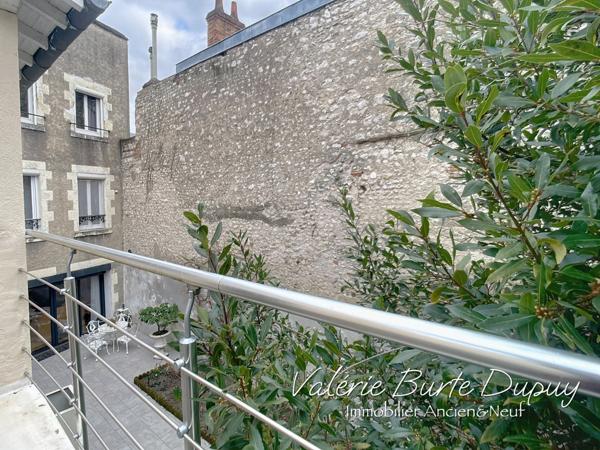 Maison à vendre 6 pièces 213m2 5 Chambres avec Jardin arborée ORLEANS (45)