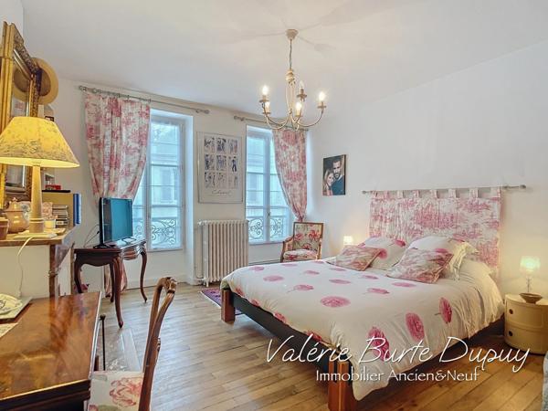 Maison à vendre 6 pièces 213m2 5 Chambres avec Jardin arborée ORLEANS (45)