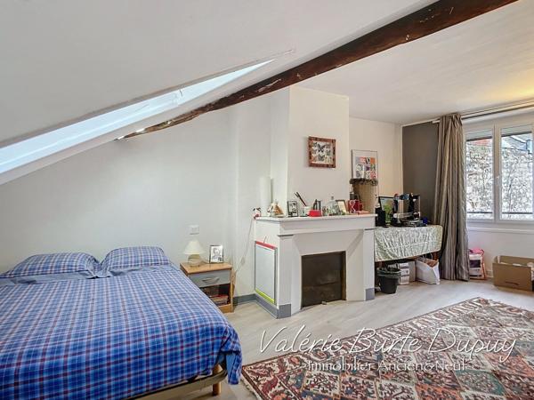 Maison à vendre 6 pièces 213m2 5 Chambres avec Jardin arborée ORLEANS (45)