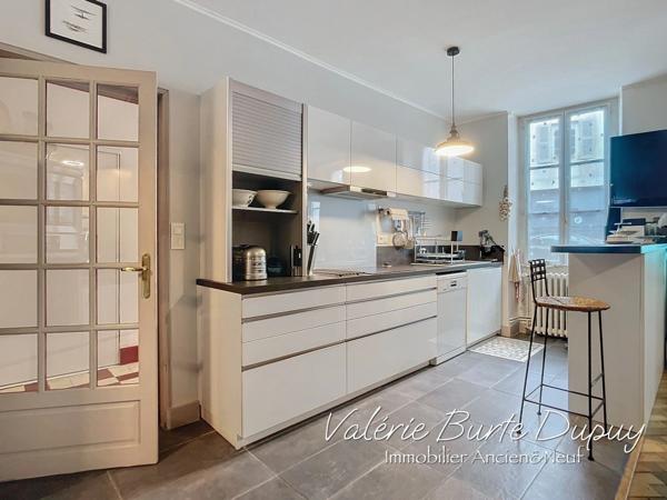 Maison à vendre 6 pièces 213m2 5 Chambres avec Jardin arborée ORLEANS (45)