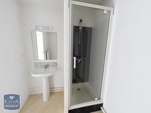 Appartement à louer 2 pièces 40.14m² Auray (56400)