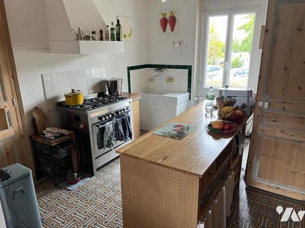 SAVENAY / Centre-ville : Maison 4 pièces - 84 m² habitables pour 120 m² au total / Terrain de 301 m²