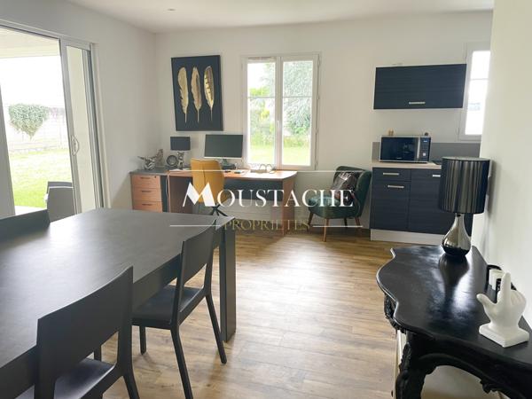 MAISON MODERNE DE PLAIN-PIED - 800m CENTRE-VILLE ET COMMERCES -