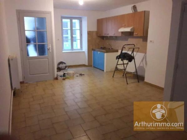 Location Maison de village 78 m2 à La Canourgue