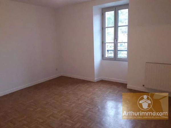 Location Maison de village 78 m2 à La Canourgue