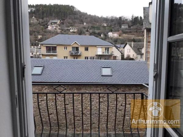 Location Maison de village 78 m2 à La Canourgue