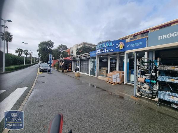 Local commercial à louer Cavalaire-sur-Mer (83240)