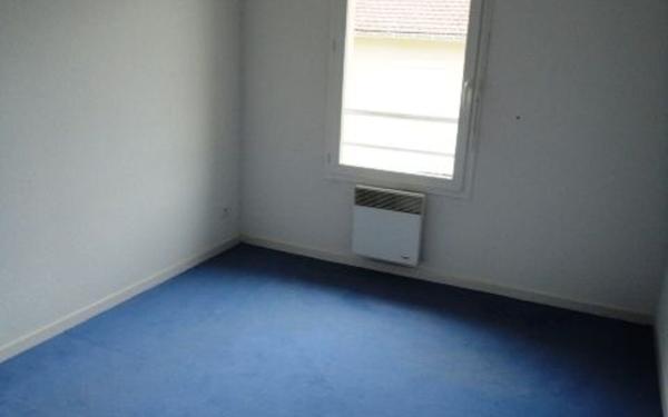 Appartement à louer    3 pièces •  Aire-sur-l'Adour