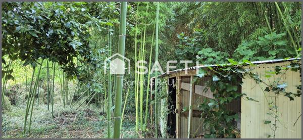 Centre de Saujon maison à rénover 109 m² sur un vaste terrain de 2288 m²