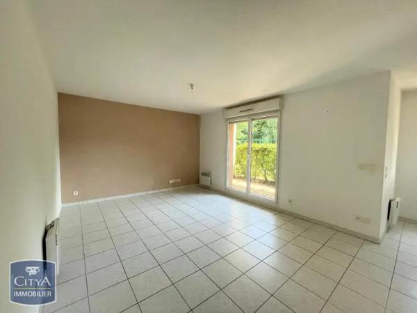 Appartement à louer 2 pièces 43.83m² Alençon (61000)