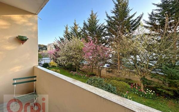 Appartement à vendre    3 pièces • 53,18 m2 Châtillon