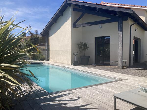 Splendide Villa T6 de 220m² au calme absolu