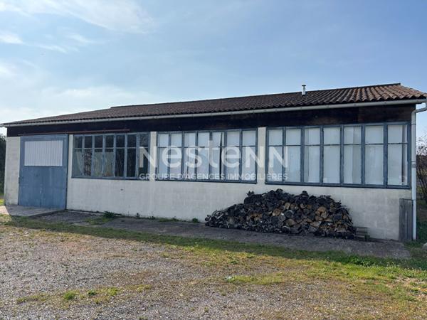 A louer Local d'activité situé à La Fleche de plus de 210 m²