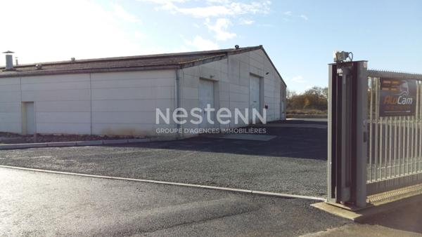 Local d'activité avec terrain constructible. Zone industrielle de Mer