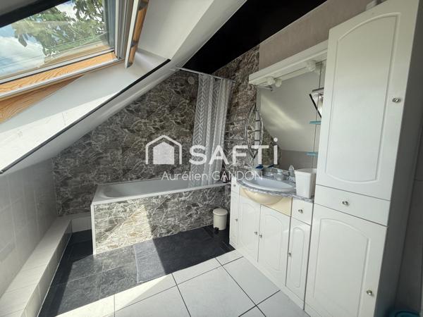 Maison T6 sans travaux, au calme