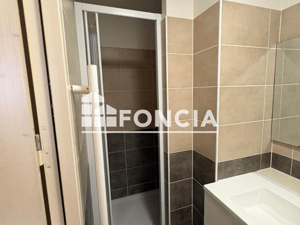 Location Appartement 2 pièces 40.4 m² - 1 RUE CLOVIS HUGUES Embrun 05200