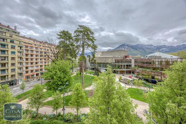 Appartement à vendre 2 pièces 46m² Annecy (74000)