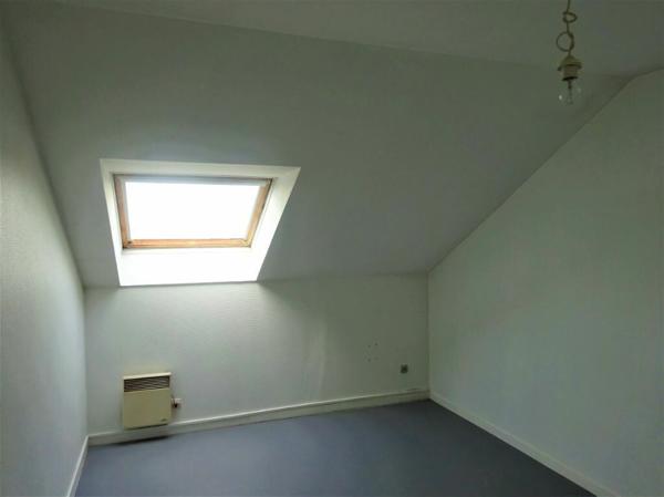 Appartement à louer    2 pièces • 46 m2 Compiègne