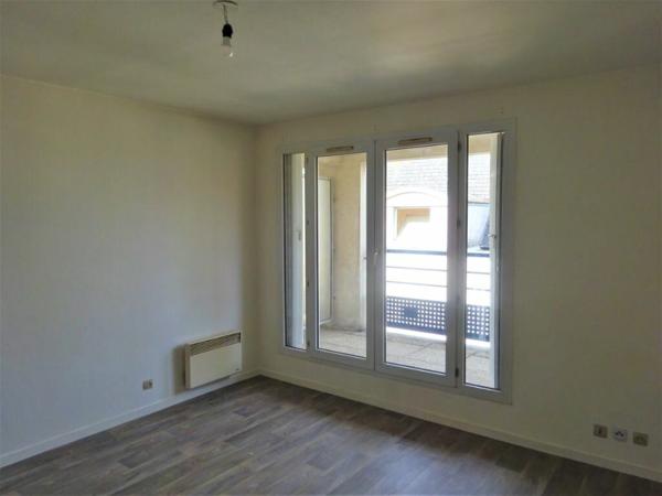 Appartement à louer    2 pièces • 46 m2 Compiègne